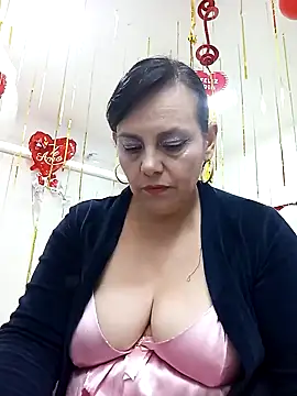 Snapshot of Natasha_milf__ chatting on 02.12.25 Natasha milf online show from 02.12.25