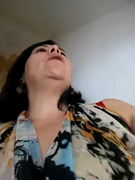 Snapshot of Natasha_milf__ chatting on 02.14.25 Natasha milf online show from 02.14.25