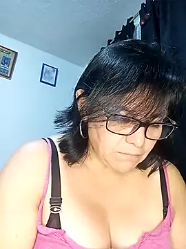 Snapshot of Natasha_milf__ chatting on 02.23.25 Natasha milf online show from 02.23.25