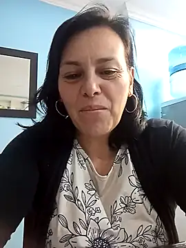 Snapshot of Natasha_milf__ chatting on 03.08.25 Natasha milf online show from 03.08.25