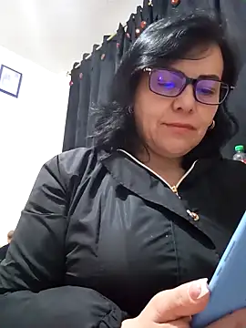 Snapshot of Natasha_milf__ chatting on 03.13.25 Natasha milf online show from 03.13.25