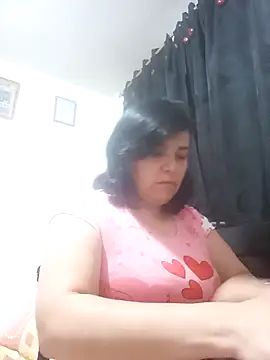 Snapshot of Natasha_milf__ chatting on 03.18.25 Natasha milf online show from 03.18.25