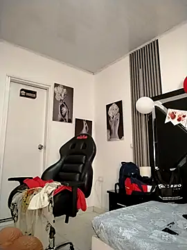 Snapshot of Natasha_milf__ chatting on 02.24.26 Natasha milf online show from 02.24.26