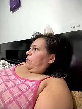Snapshot of Natasha_milf__ chatting on 04.12.26 Natasha milf online show from 04.12.26