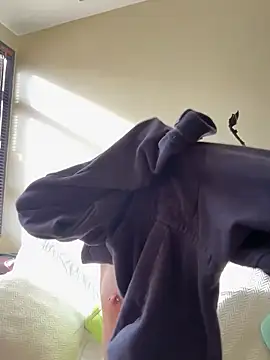 Bonniepark online show from 10.13.25