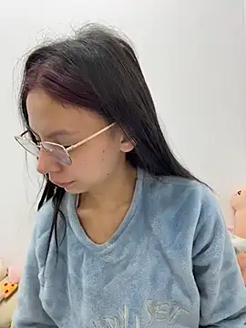 Bonniepark online show from 12.14.25