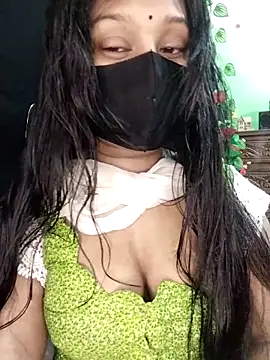 Idhika Paul online show from 10.31.25