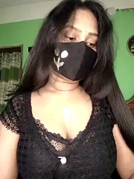 Idhika Paul online show from 03.31.26