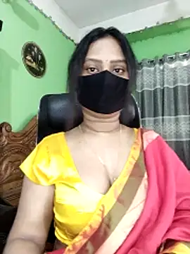 Snapshot of Idhika_Paul chatting on 04.22.26 Idhika Paul online show from 04.22.26