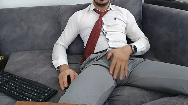 Snapshot of Naughtb0y chatting on 06.06.26 Naughtb0y online show from 06.06.26