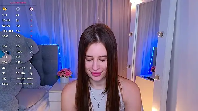 Snapshot of Milkissss chatting on 02.20.26 Milkissss online show from 02.20.26