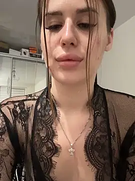 Snapshot of Milkissss chatting on 03.17.26 Milkissss online show from 03.17.26