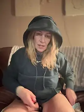 blondebitch2 online show from 02.08.25