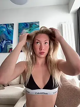 LuisaBecker online show from 02.21.26