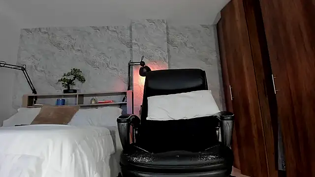 bruno woods online show from 10.11.25