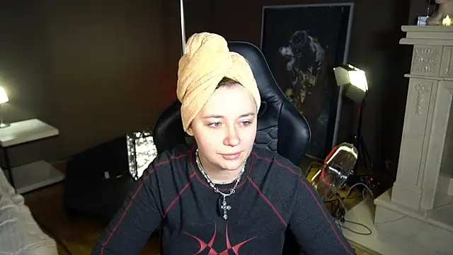 carolina elf online show from 02.20.25