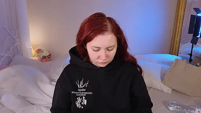 carolina elf online show from 09.11.25