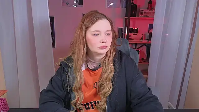 carolina elf online show from 02.18.26