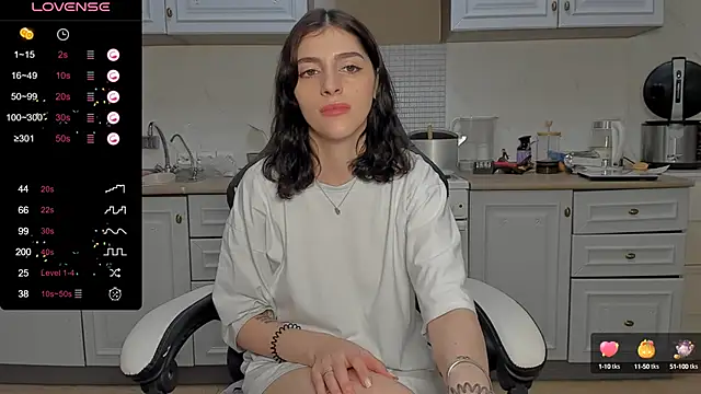 Snapshot of broosnica1 chatting on 01.11.25 broosnica1 online show from 01.11.25