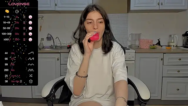 Snapshot of broosnica1 chatting on 02.22.25 broosnica1 online show from 02.22.25