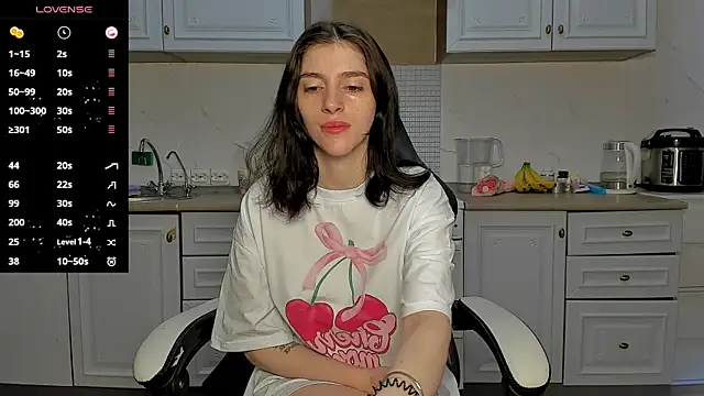 Snapshot of broosnica1 chatting on 03.17.25 broosnica1 online show from 03.17.25