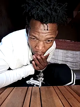 Snapshot of Kennedy89 chatting on 10.18.25 Kennedy89 online show from 10.18.25