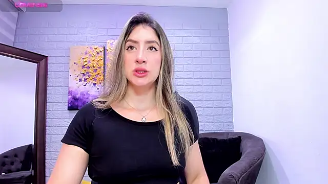 Snapshot of _AlejaCruz_ chatting on 04.19.26 AlejaCruz online show from 04.19.26