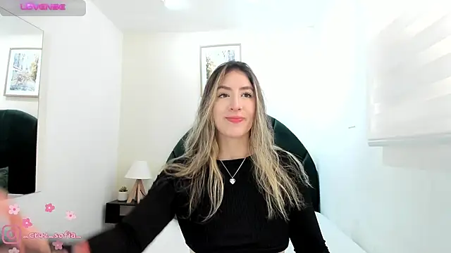 Snapshot of _AlejaCruz_ chatting on 05.02.26 AlejaCruz online show from 05.02.26