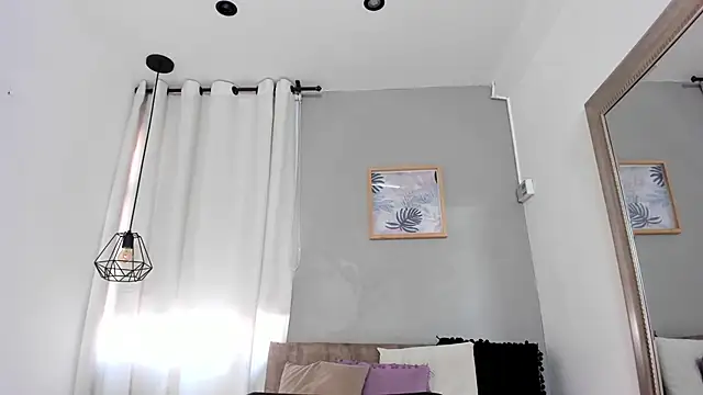 Snapshot of _AlejaCruz_ chatting on 05.31.26 AlejaCruz online show from 05.31.26