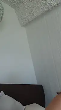 Sophy Bunny online show from 12.03.25