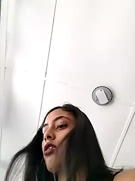 cleopatra-phaedra online show from 02.07.25