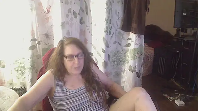 Snapshot of Ireallysquirt chatting on 06.25.26 Ireallysquirt online show from 06.25.26