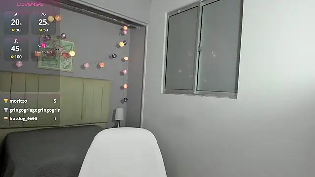 Snapshot of ema_saenz chatting on 03.19.25 ema saenz online show from 03.19.25