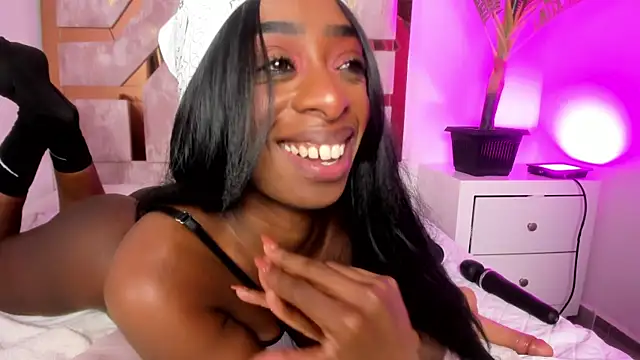 Snapshot of Anny_osorio chatting on 02.12.25 Anny osorio online show from 02.12.25