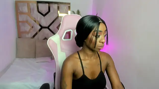 Snapshot of Anny_osorio chatting on 03.04.25 Anny osorio online show from 03.04.25