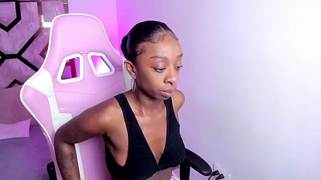 Snapshot of Anny_osorio chatting on 03.10.25 Anny osorio online show from 03.10.25