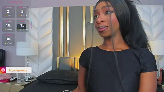 Snapshot of Anny_osorio chatting on 11.11.25 Anny osorio online show from 11.11.25