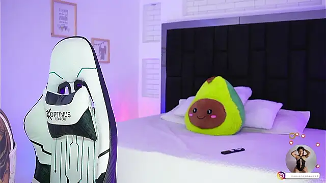 Marianamonroe  online show from 01.12.26