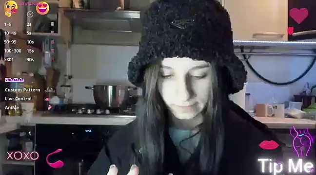 Snapshot of _Nika_Kik chatting on 01.31.25  Nika Kik online show from 01.31.25