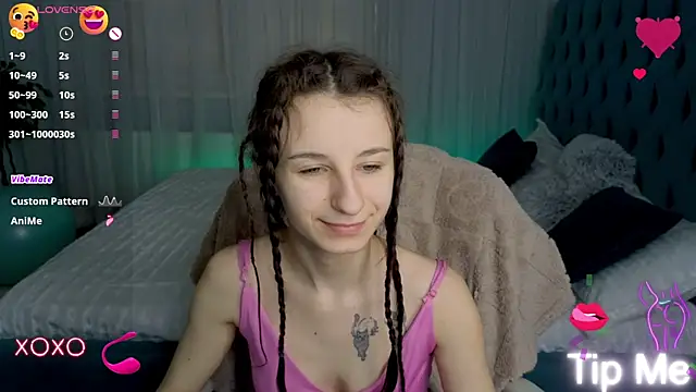 Snapshot of _Nika_Kik chatting on 02.19.25  Nika Kik online show from 02.19.25