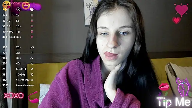 Snapshot of _Nika_Kik chatting on 02.24.25  Nika Kik online show from 02.24.25