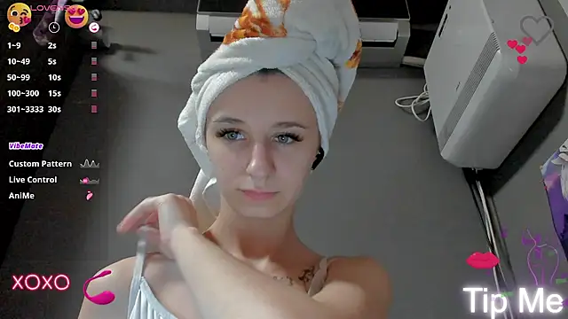 Snapshot of _Nika_Kik chatting on 03.18.25  Nika Kik online show from 03.18.25