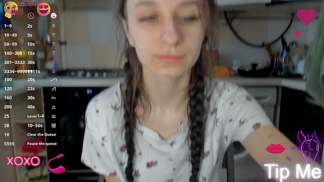 Snapshot of _Nika_Kik chatting on 03.19.25  Nika Kik online show from 03.19.25