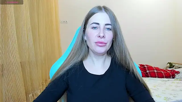Snapshot of BarbaraKiss chatting on 12.29.24 BarbaraKiss online show from 12.29.24