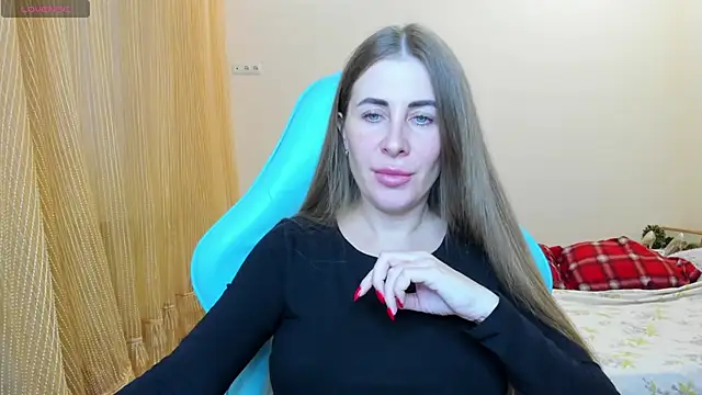 Snapshot of BarbaraKiss chatting on 01.08.25 BarbaraKiss online show from 01.08.25