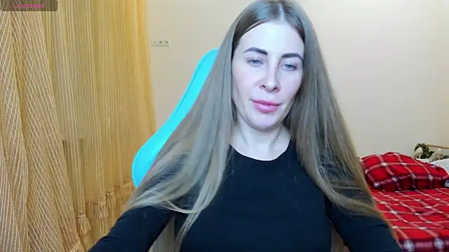 Snapshot of BarbaraKiss chatting on 01.09.25 BarbaraKiss online show from 01.09.25