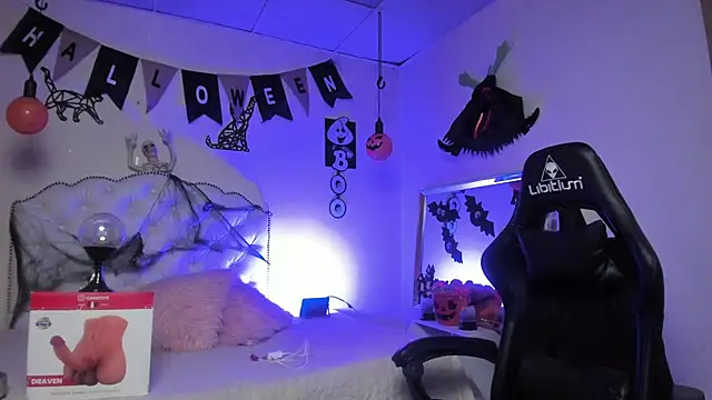 Blair Elliss online show from 10.16.25