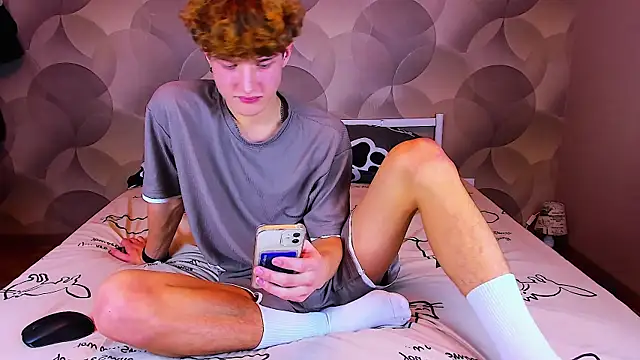 Snapshot of Ian_Flor chatting on 11.27.25 Ian Flor online show from 11.27.25