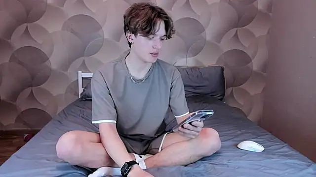 Ian Flor online show from 04.28.26