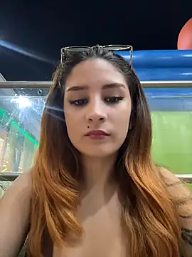 Snapshot of Mon_Cherry chatting on 03.31.26 Mon Cherry online show from 03.31.26